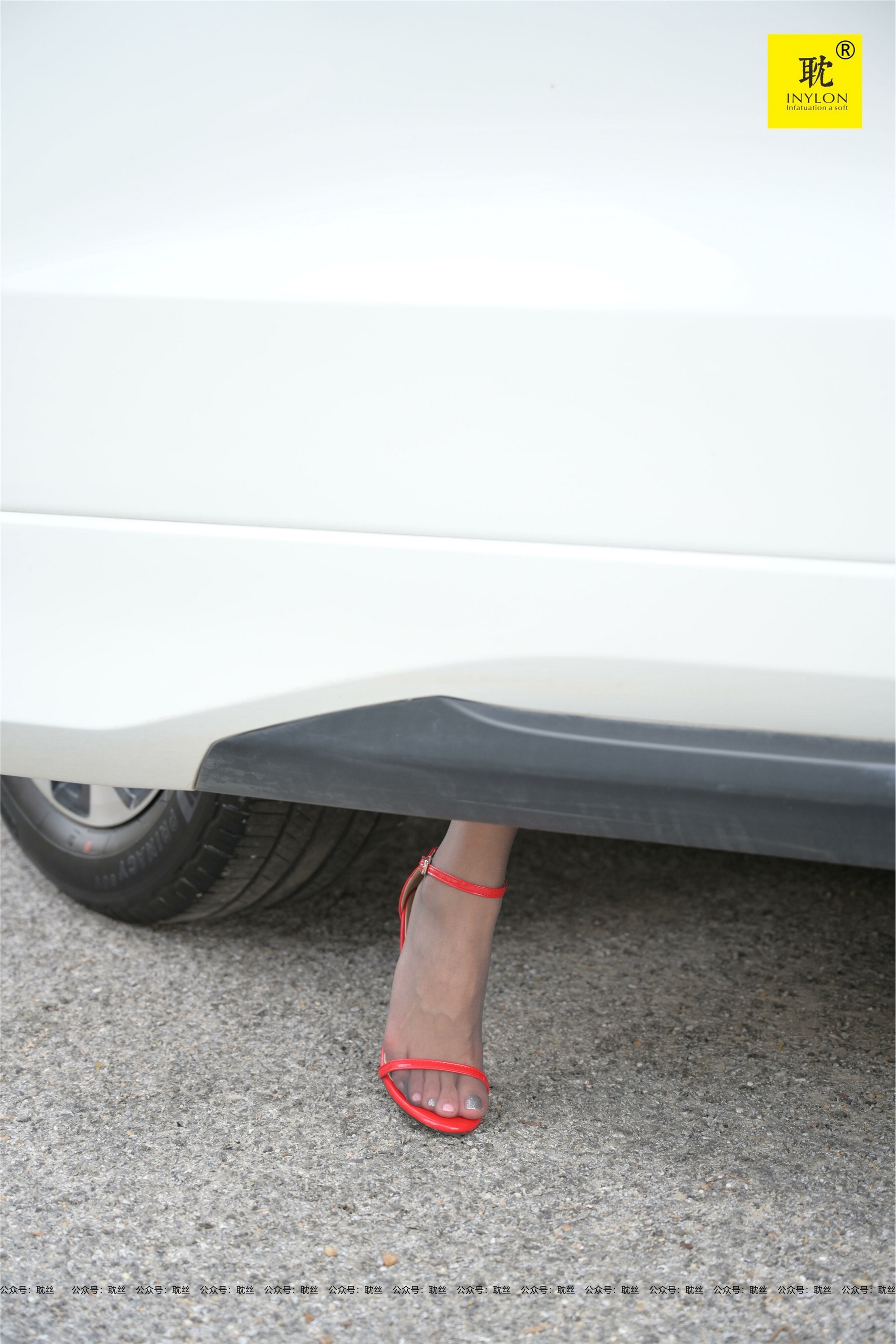 IESS异思趣向  第N种幻想之《一个人下班》④ 丘主管